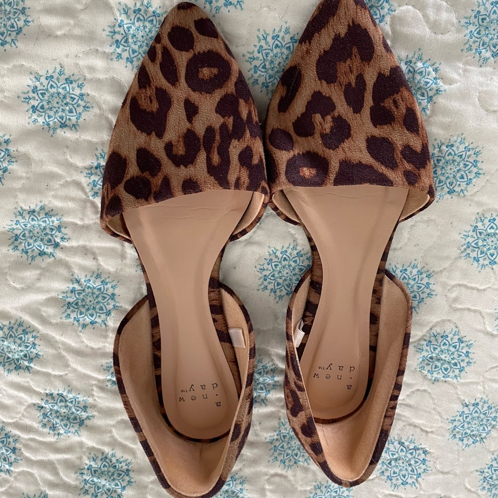 Animal print closed toe flats